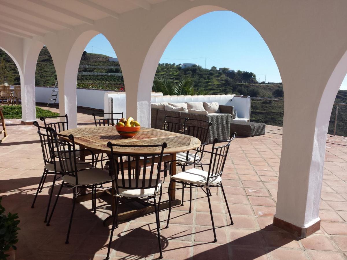 Villa Perla Blanca Sayalonga Exterior foto